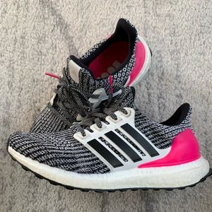 Adidas UltraBoost 4.0